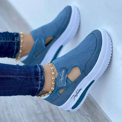 Celia: Zapatillas transpirables ajustables