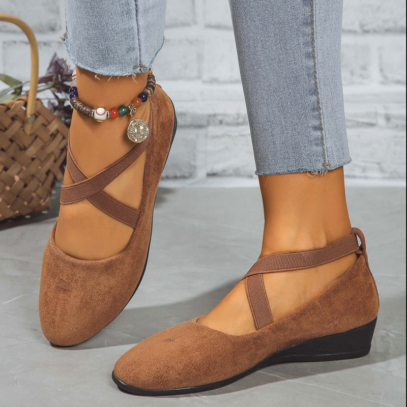 Triana: Zapatos de cuña de tira cruzada